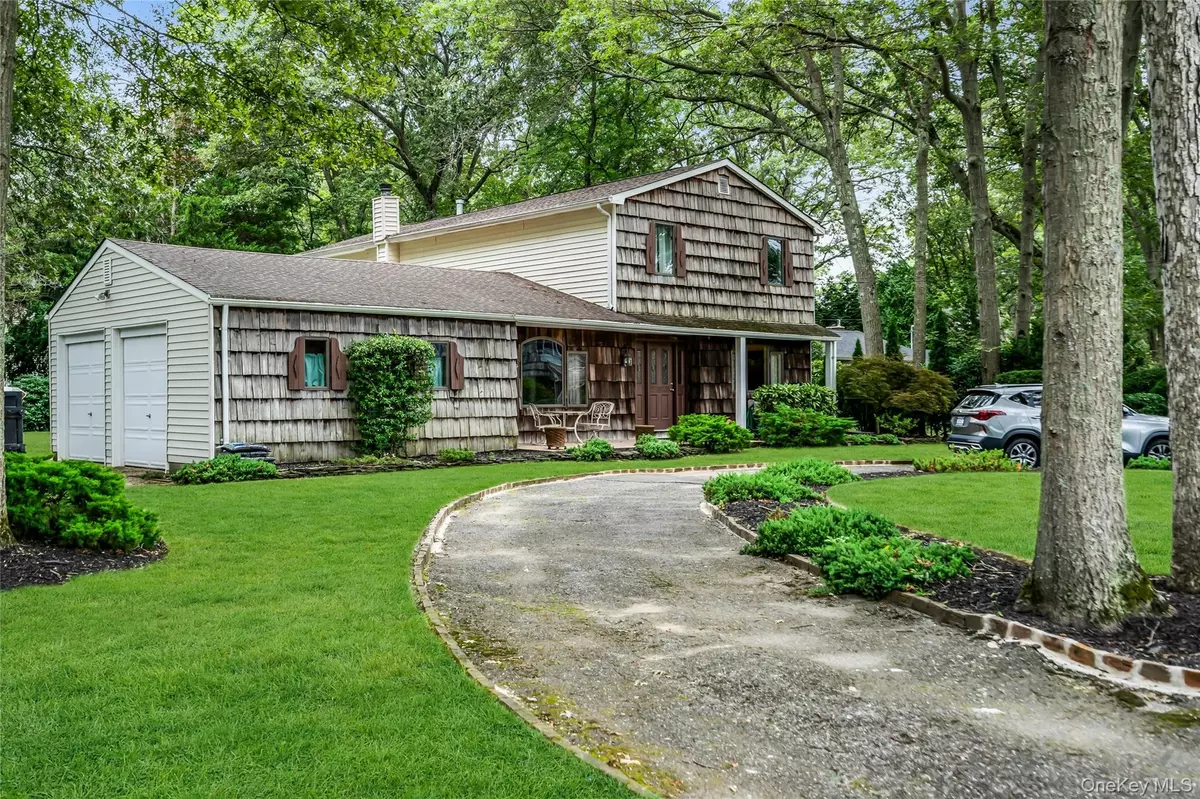 Smithtown, NY 11787,58 Rhoda AVE