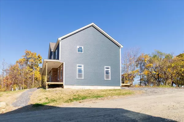 Highland, NY 12528,104 North RD