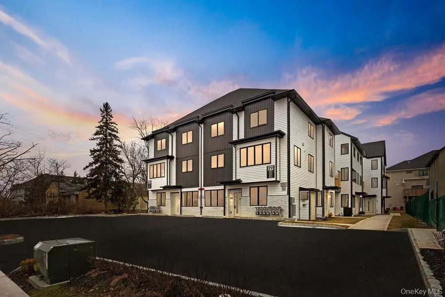 29 Calvert DR #113, Monsey, NY 10952