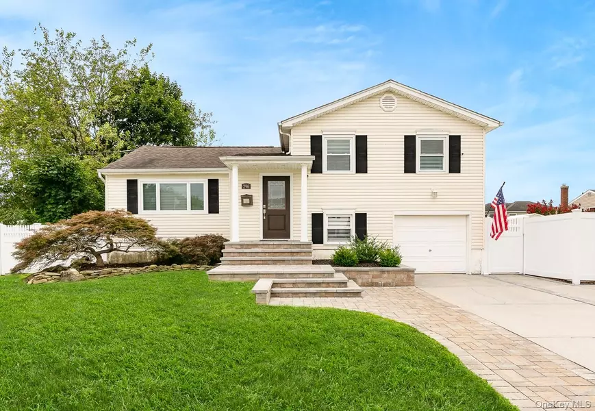 296 Walker ST, Massapequa Park, NY 11762