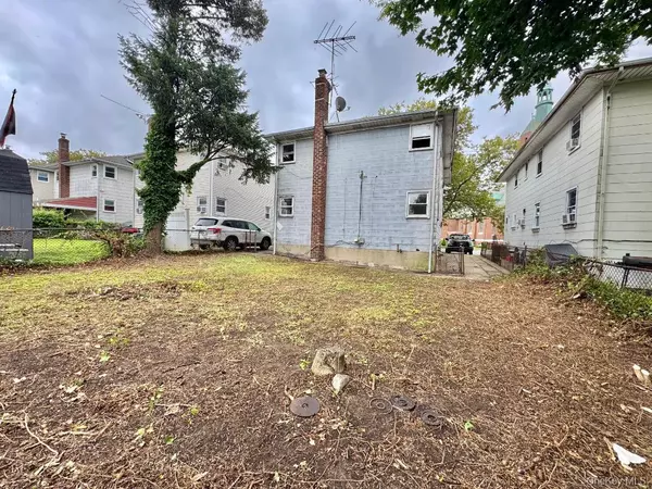 Hempstead, NY 11550,425-427 Front ST