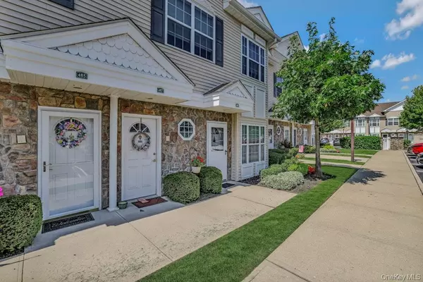 East Meadow, NY 11554,486 Spring DR
