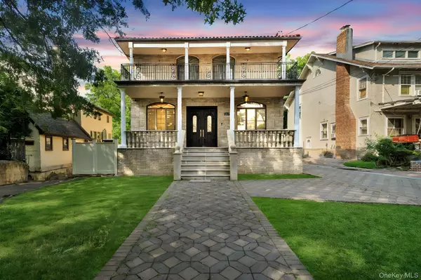 Jamaica Estates, NY 11432,8429 Kendrick PL