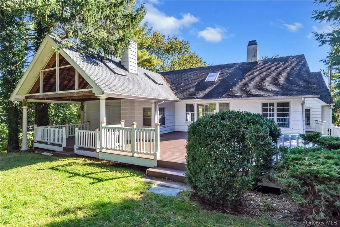 Scarsdale, NY 10583,1058 Wilmot RD