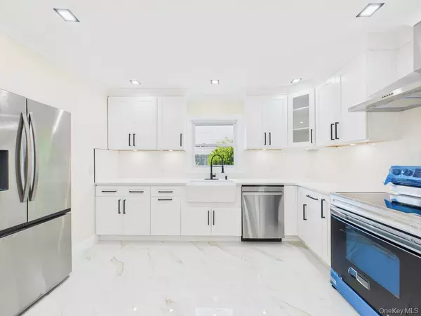 Levittown, NY 11756,49 Griddle LN