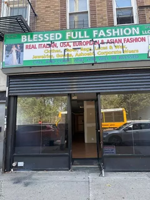 110 46 SUTPHIN, Jamaica, NY 11435