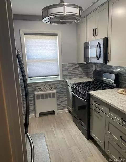 Yonkers, NY 10710,717 Tuckahoe RD #18 C