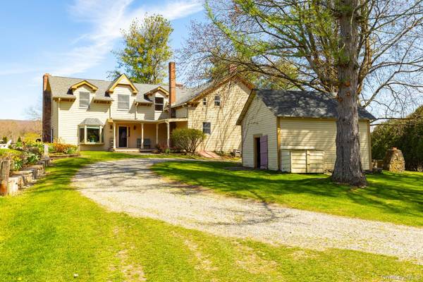 2101 Bruzgul RD, Lagrangeville, NY 12540