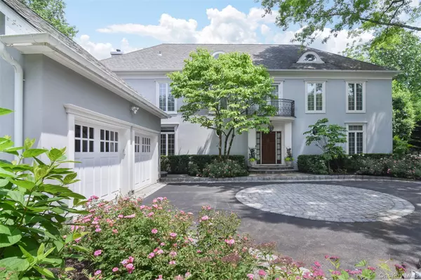 23 Brookwood DR, Briarcliff Manor, NY 10510