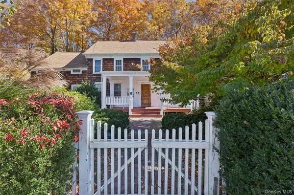 Cold Spring Harbor, NY 11724,58 Goose Hill RD