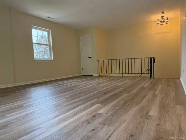New Windsor, NY 12553,276 Temple Hill Road #2606