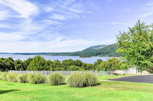 Cornwall On Hudson, NY 12520,7 Taft PL