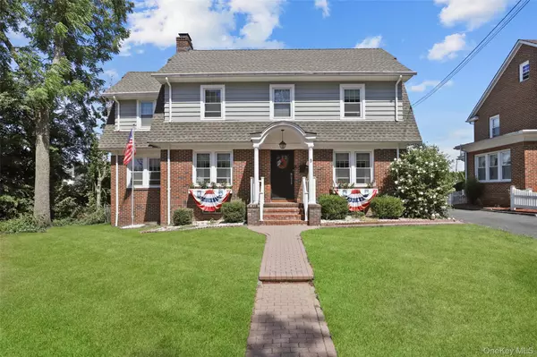5 Cedar PL, Ossining, NY 10562