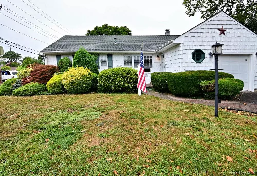 Valley Stream, NY 11581,3 N Brook DR