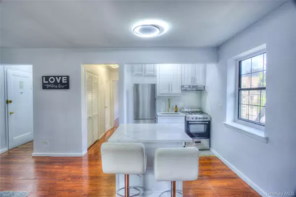 Kew Garden Hills, NY 11367,14401 78th RD #2B