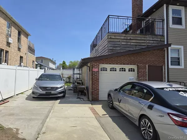 Wakefield, NY 11420,12403 152nd AVE