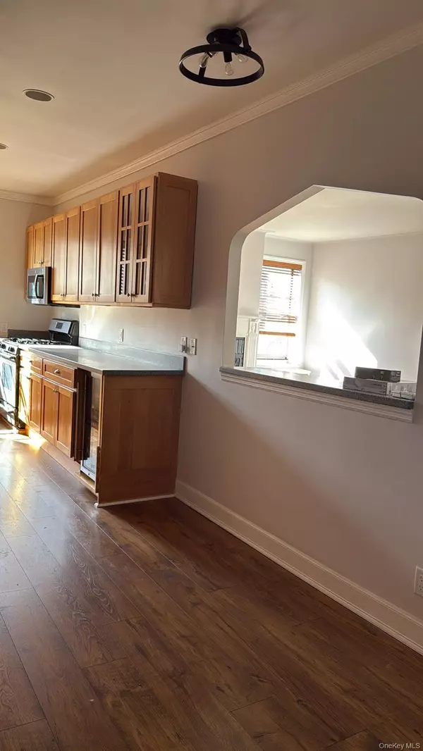 Bronxville, NY 10708,25 Parkview AVE #6L