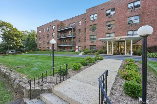 Suffern, NY 10901,5 Oakdale Manor #L17