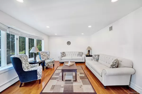 Farmingdale, NY 11735,76 Balcom RD