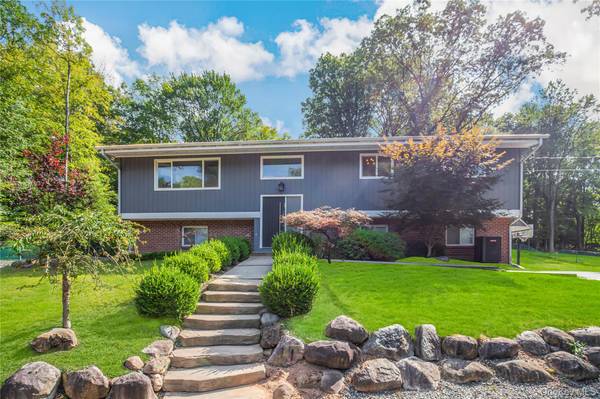 24 Skylark DR, Spring Valley, NY 10977