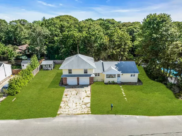 Hampton Bays, NY 11946,8 N Westbury RD