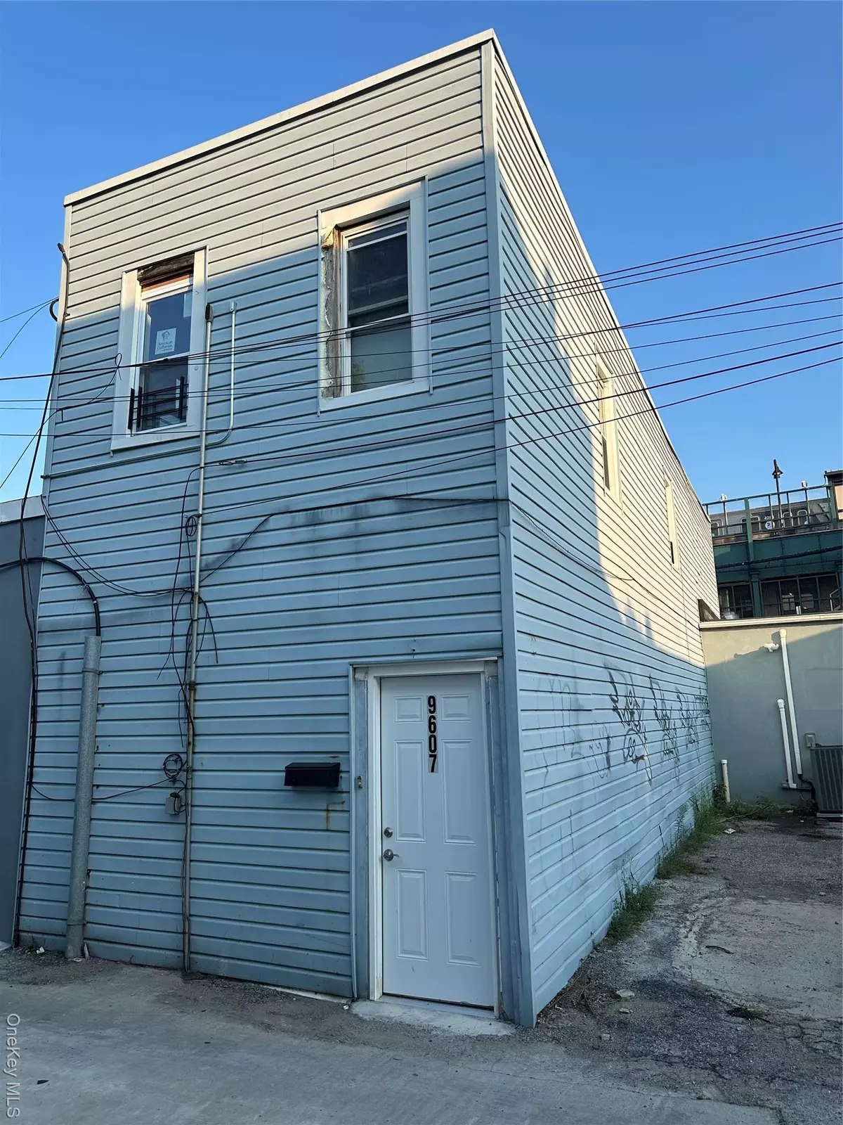 Ozone Park, NY 11417,96-07 Liberty AVE #2