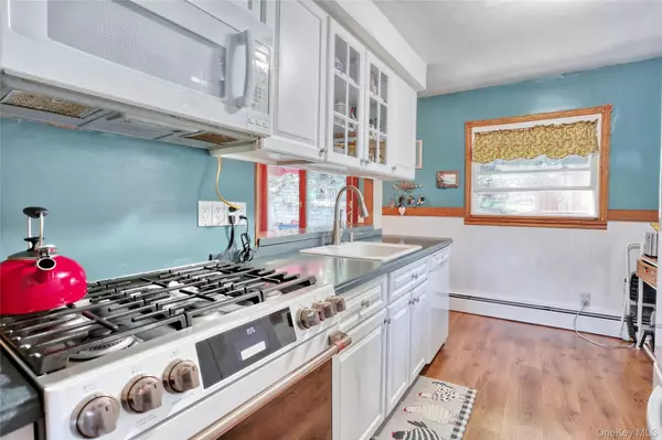 Nanuet, NY 10954,31 N Lexow AVE