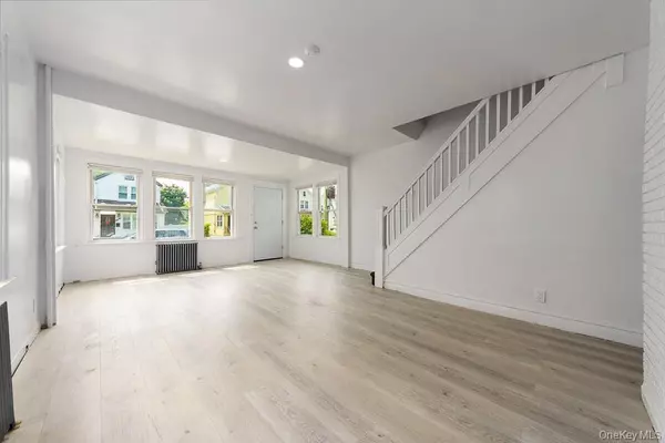 Springfield Gardens, NY 11413,12251 Grayson ST