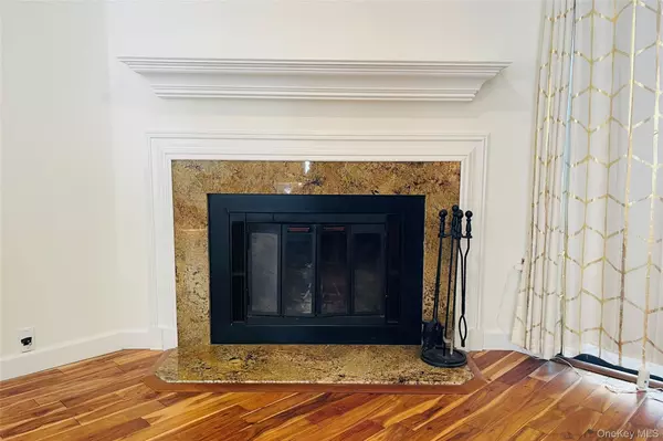 White Plains, NY 10605,50 Dekalb AVE #S1