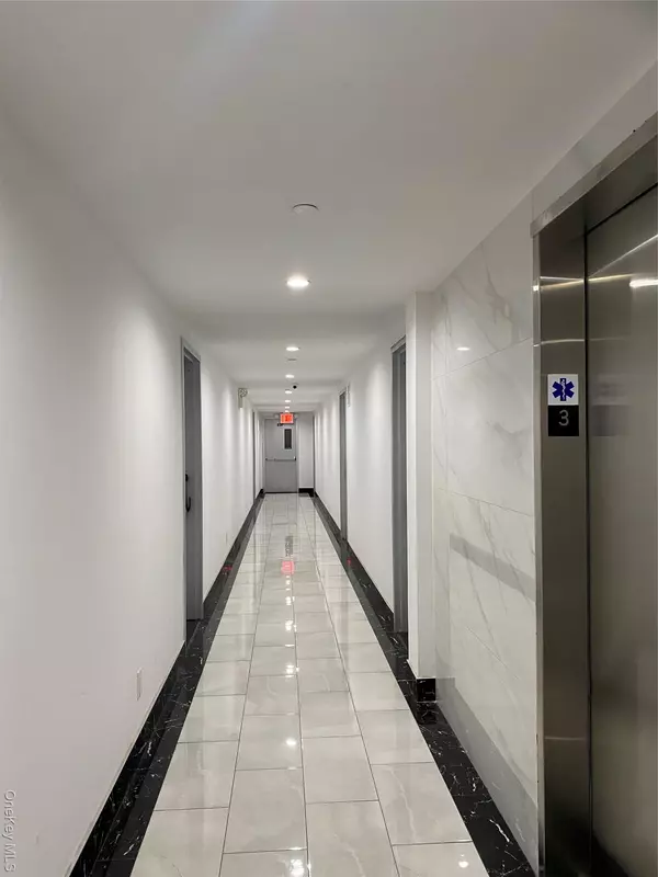 Rego Park, NY 11374,65-18 AUSTIN ST #2J