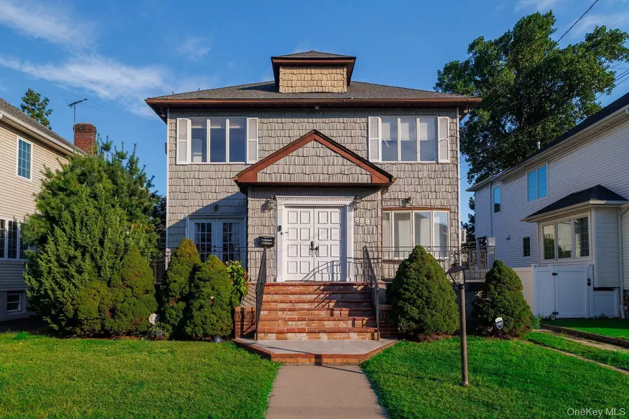 888 Cambridge RD, Woodmere, NY 11598