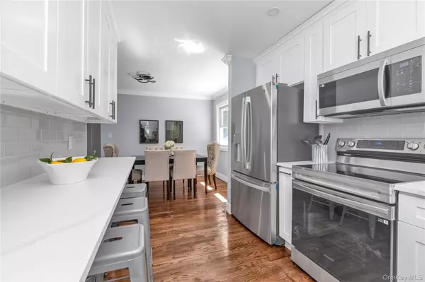 Seaford, NY 11783,3773 W Arthur AVE