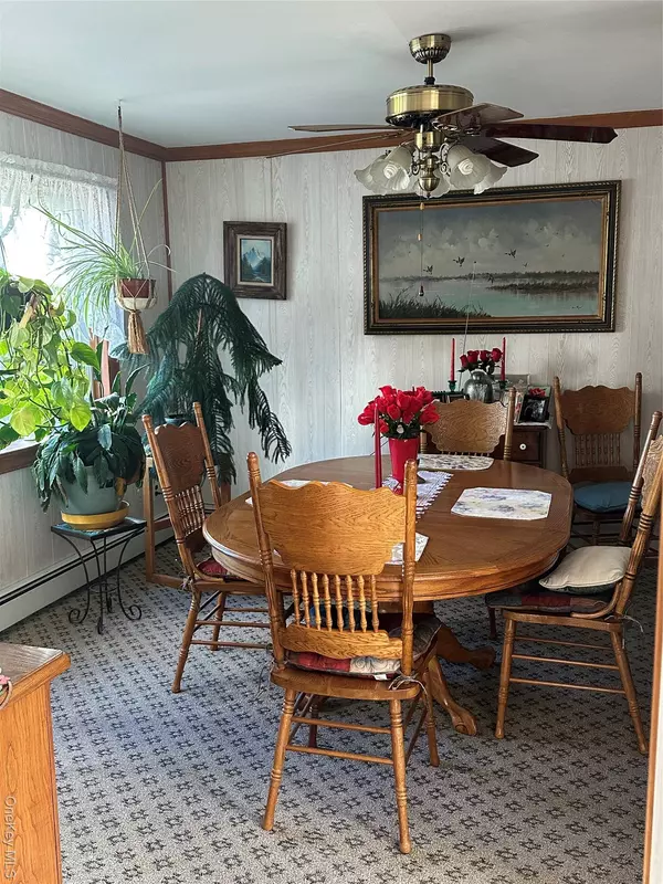 Franklin Square, NY 11010,298 Doris AVE