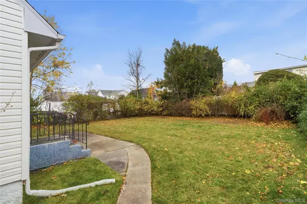 Massapequa, NY 11758,207 N Nassau AVE