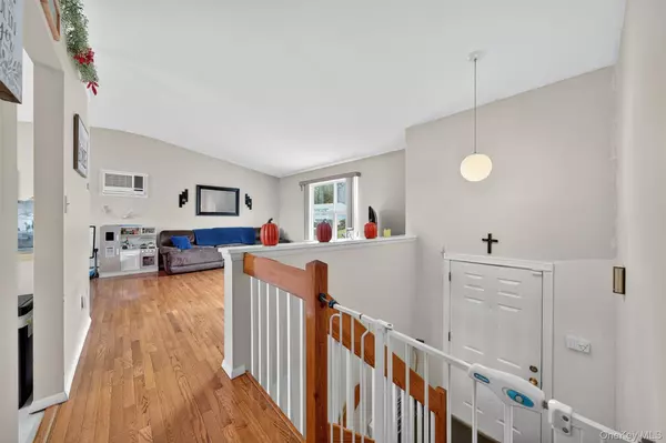 Maybrook, NY 12543,3 Ted Miller DR
