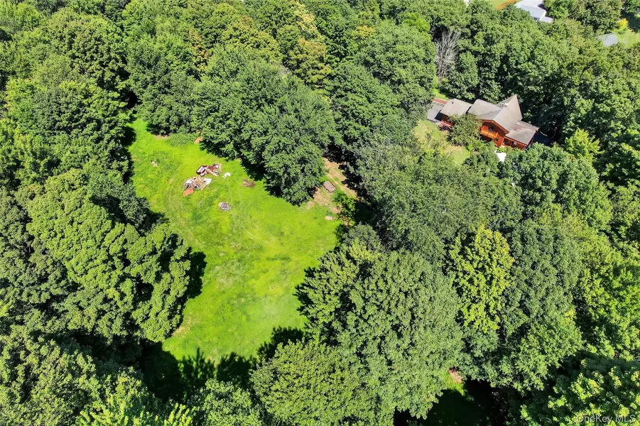 Renies RD, Monroe, NY 10918