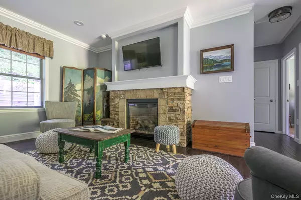 Claverack, NY 12521,218 Decker RD