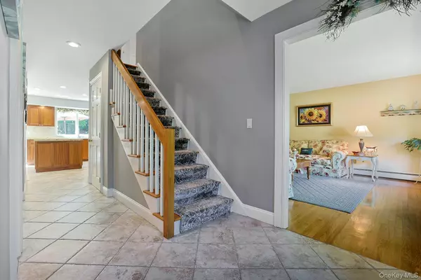 Pleasantville, NY 10570,61 Walnut ST