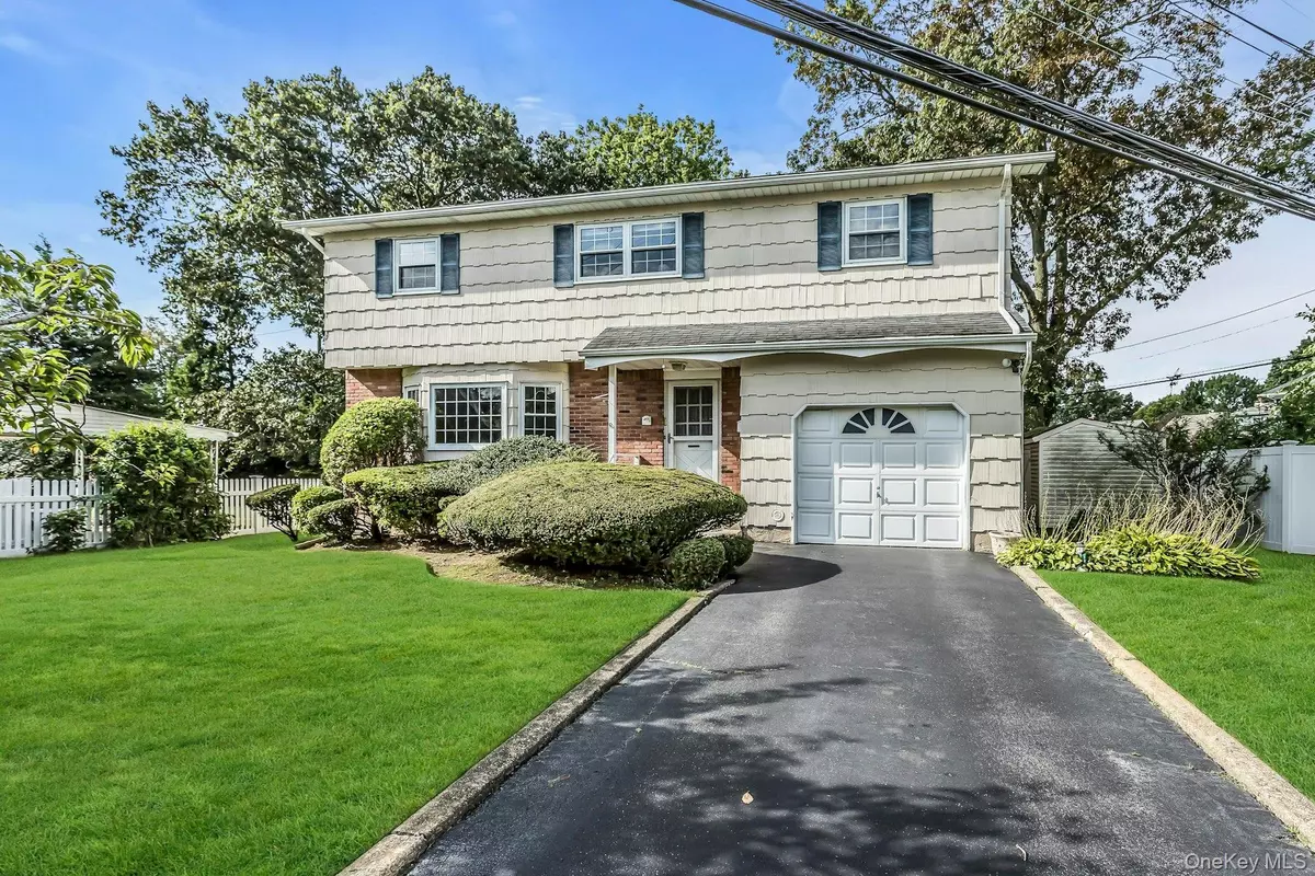 Wantagh, NY 11793,3462 Ella RD