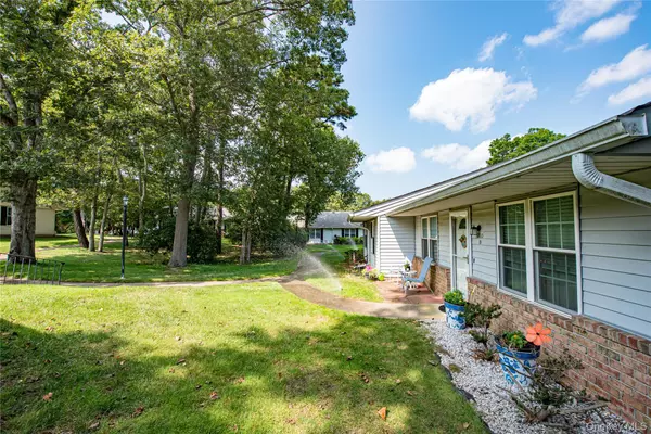 Ridge, NY 11961,350B Woodbridge DR #350B