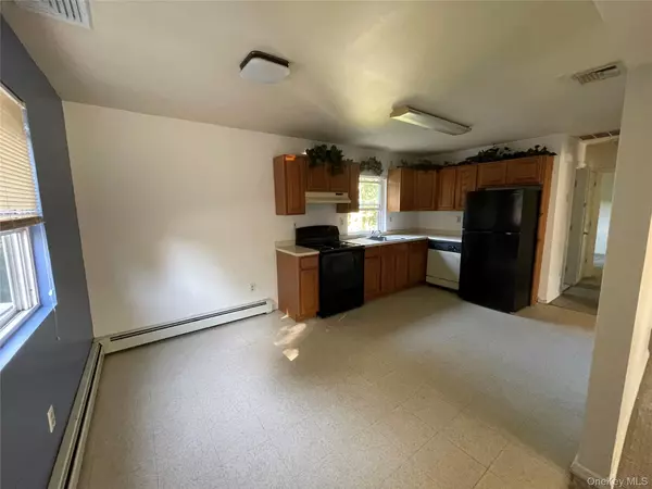 Melville, NY 11747,31 Altamore ST