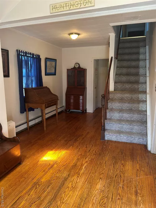 Huntington Station, NY 11746,39 Teed ST