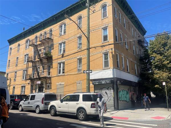 380 Crescent ST, Brooklyn, NY 11208