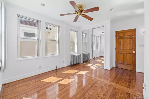 South Ozone Park, NY 11420,114-50 130th ST