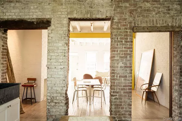 Hudson, NY 12534,10 Union ST