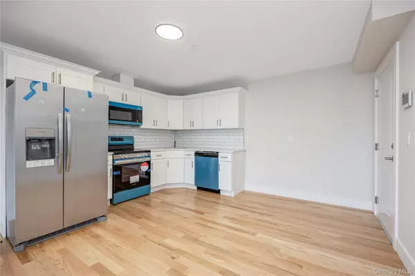 Hempstead, NY 11550,539 Front ST #1A