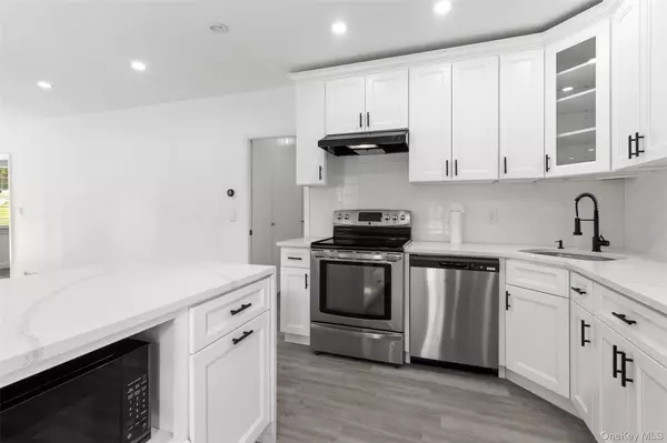 Yorktown Heights, NY 10598,6 Brookside DR