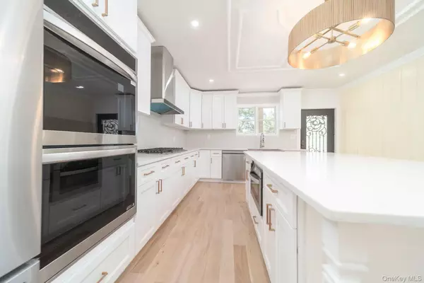 Flushing, NY 11356,7-24 128 ST