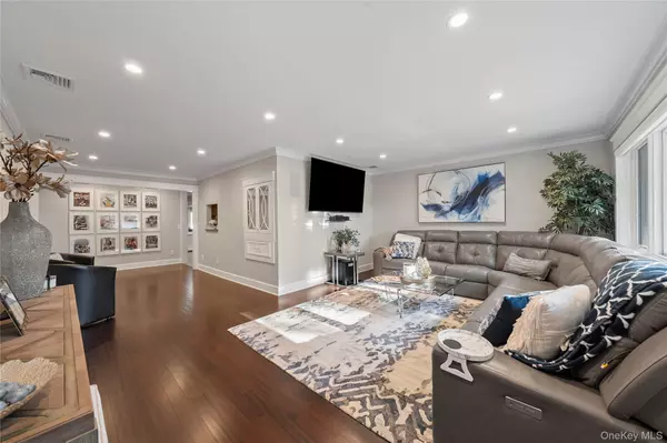 Seaford, NY 11783,1441 Roth RD