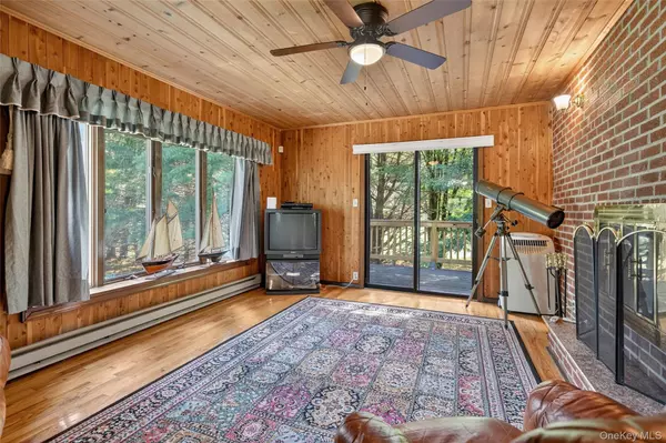 Ellenville, NY 12428,1441 Ulster Heights RD